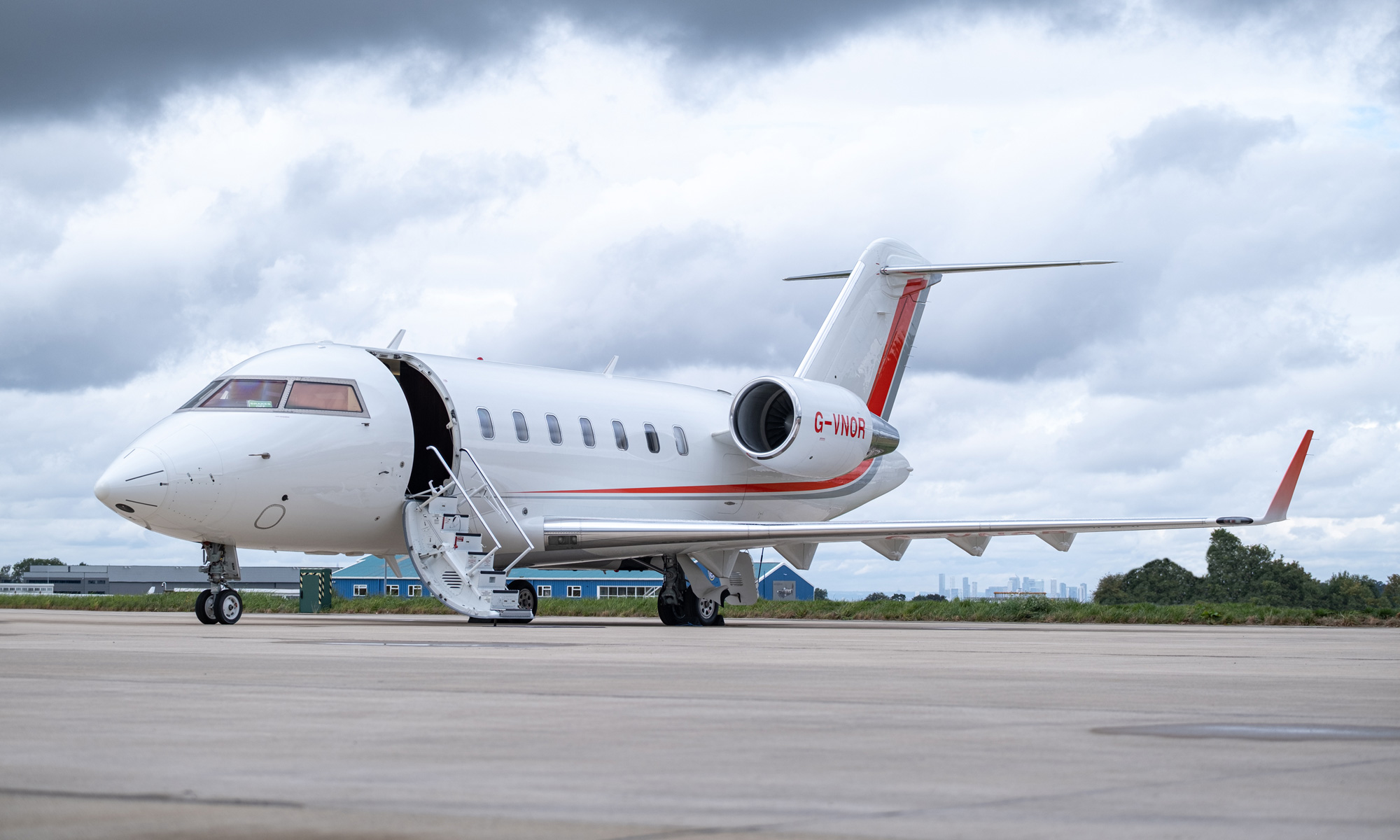 Bombardier Challenger 650